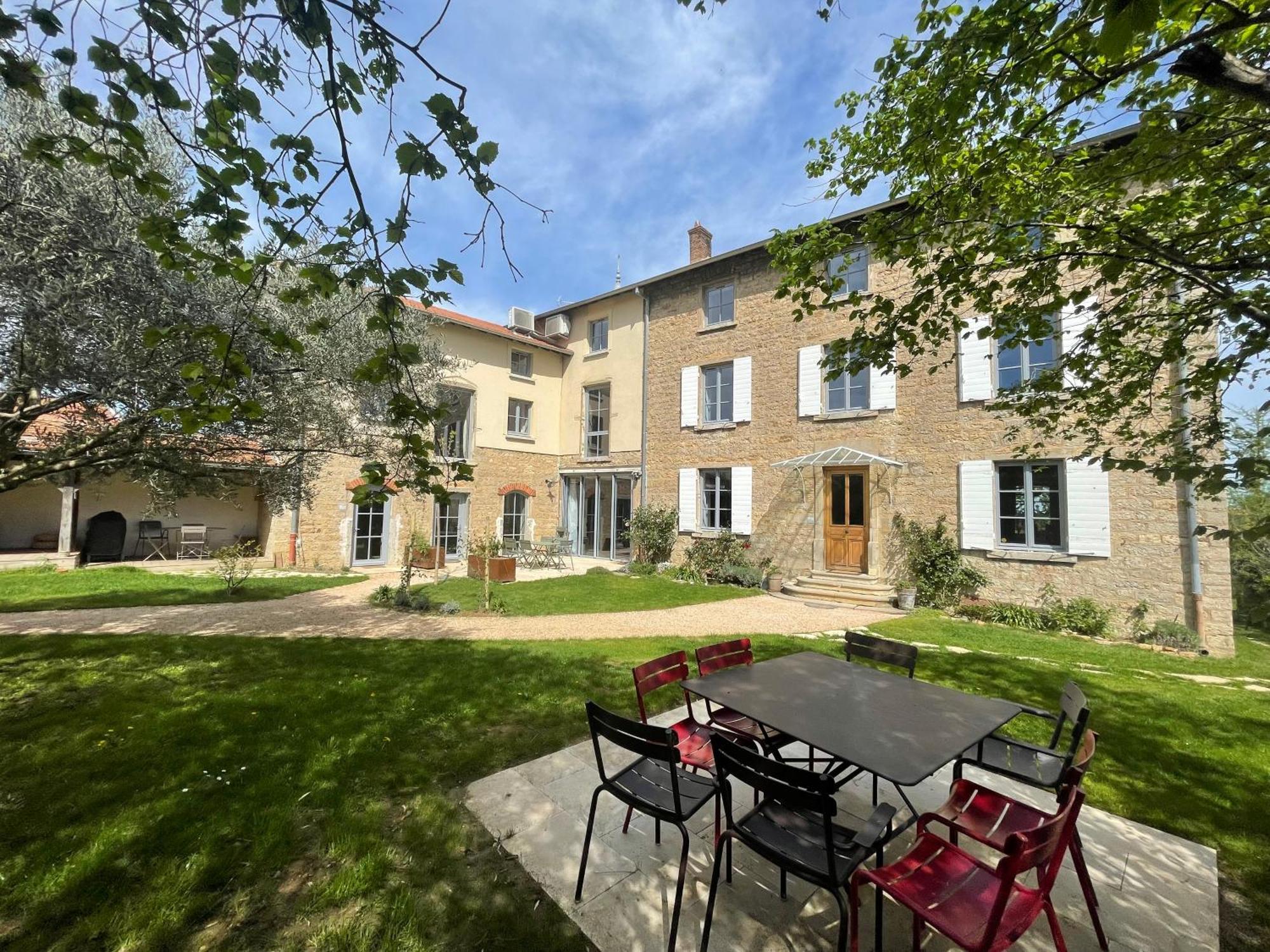La Maison Des Monts D'Or Saint-Germain-au-Mont-d'Or Exterior photo